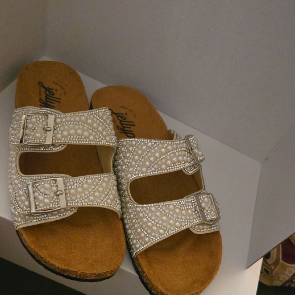 Jellypop Cream Pearl Buckle Sandals